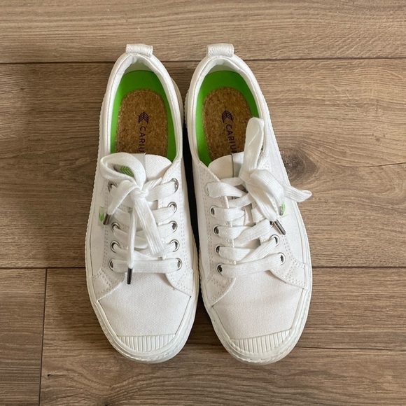 Cariuma Shoes - Cariuma OCA Sustainable Low-Top Canvas Sneakers Off-White, Women's Sz 6.5